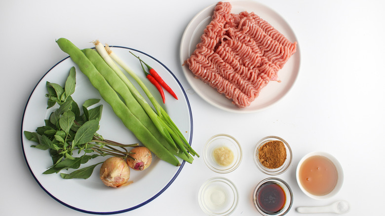 thai basil pork ingredients 