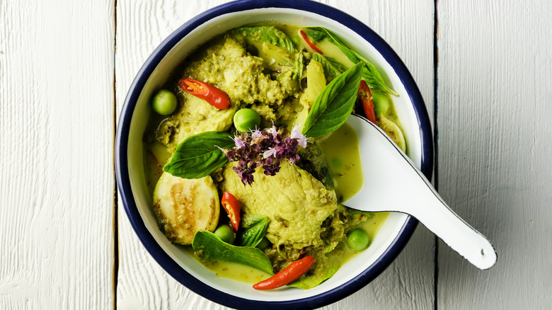 bowl of Thai green curry