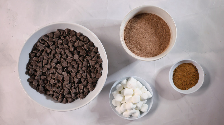 hot chocolate bomb ingredients