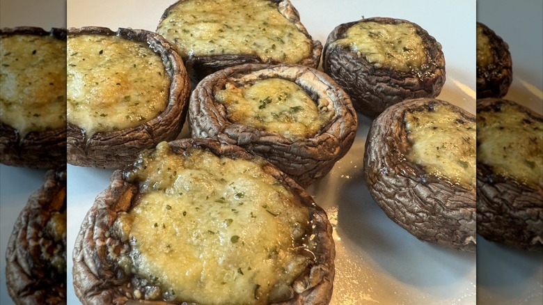 close up of Aldi cooked stuffed mushrooms