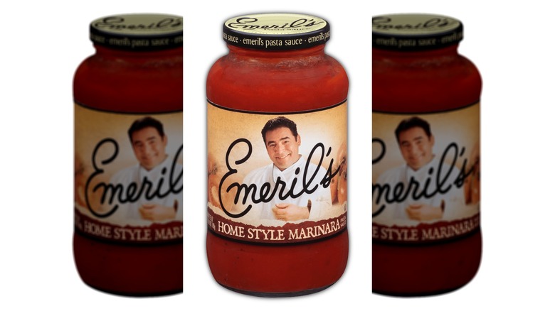 Jar of Emeril's marinara sauce