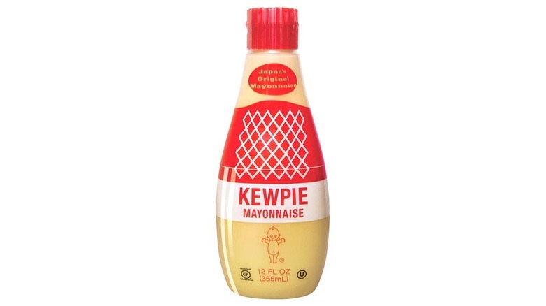 kewpie mayonnaise bottle