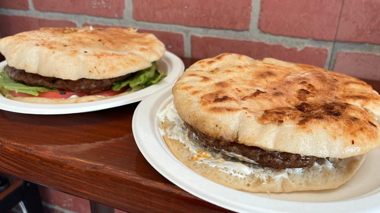 Balkan burgers at Pera Ždera