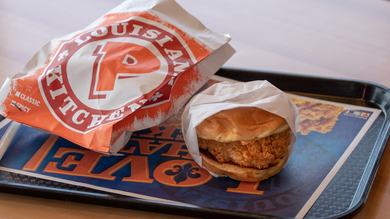 Popeyes sandwich on tray