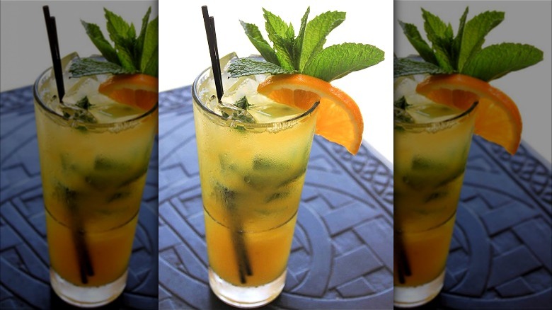 Passion fruit mojito