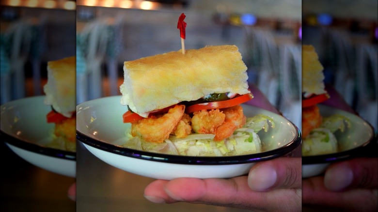 Fried shrimp po-boy