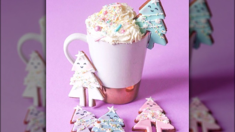 hot chocolate mug sprinkles cookies