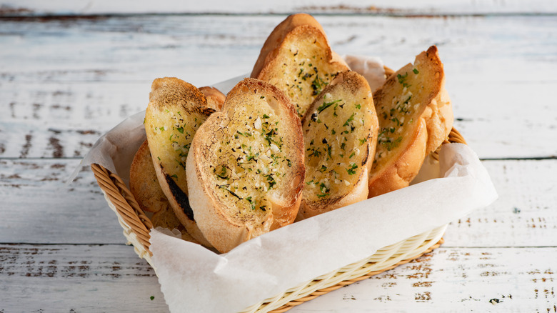 garlic bread basket on table