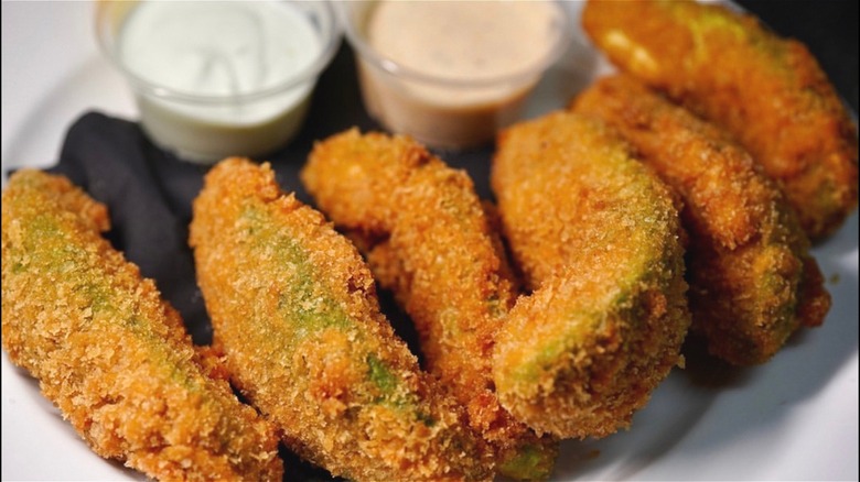 Close-up fried avocados slices