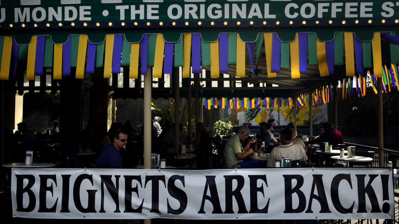 Café Du Monde in New Orleans