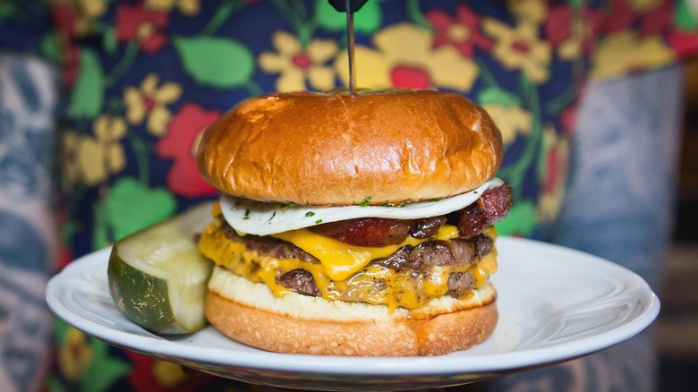 au cheval chicago double cheeseburger