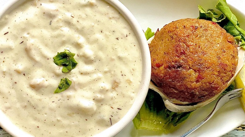 Clam chowder at Captain Parker's Pub