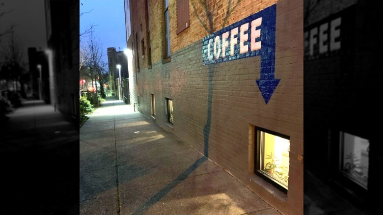 Sophomore Coffee exterior