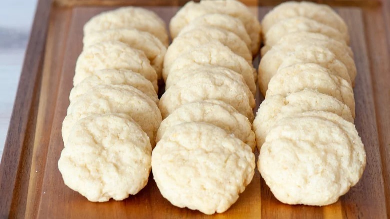 Lemon Cream Cheese Cookies on wooden tray