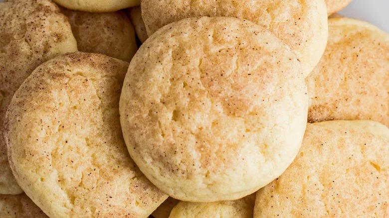 Old Fashioned Sour Cream Sugar Cookies