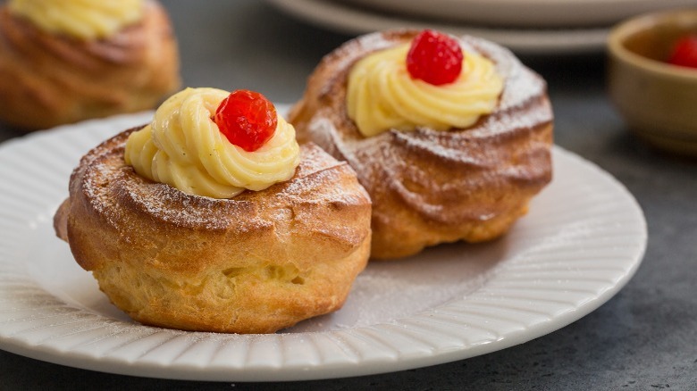 zeppole