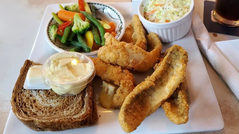 Fish and chips with veggies