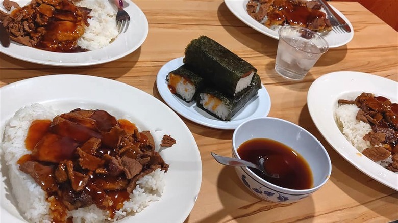 white rice and glazed pork with plated spam musubi