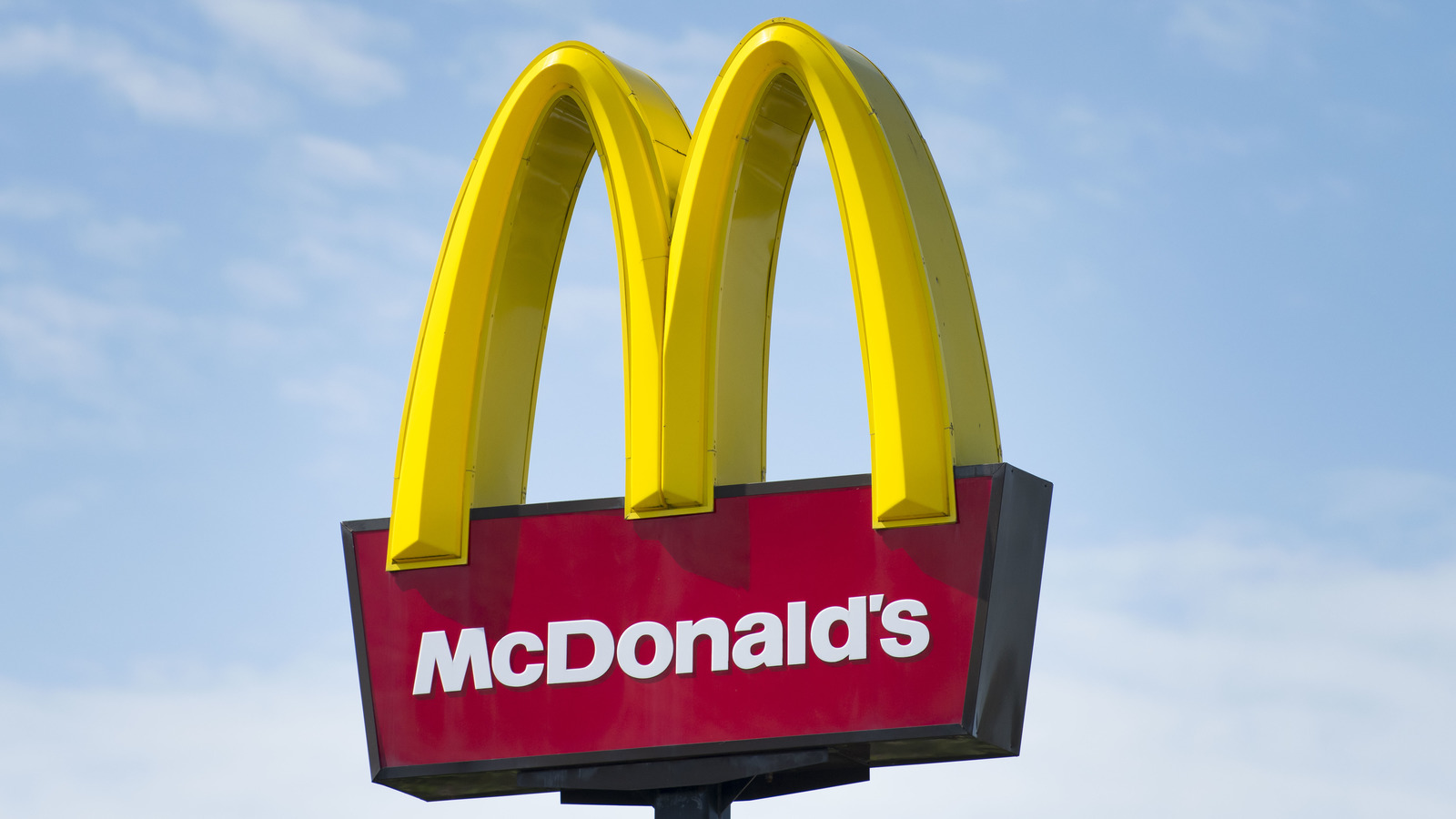 REVIEW: McDonald's Menu Hacks Crunchy Double - The Impulsive Buy