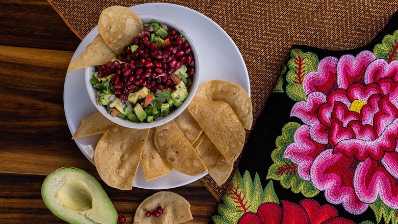 guacamole from barrio café