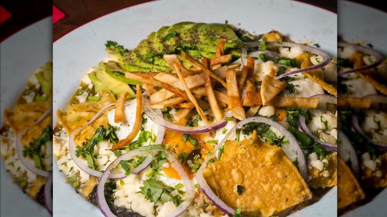 Nachos with avocado