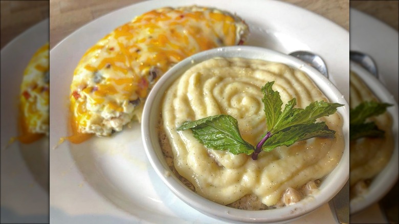 oatmeal and an omelet Green Eggs Cafe