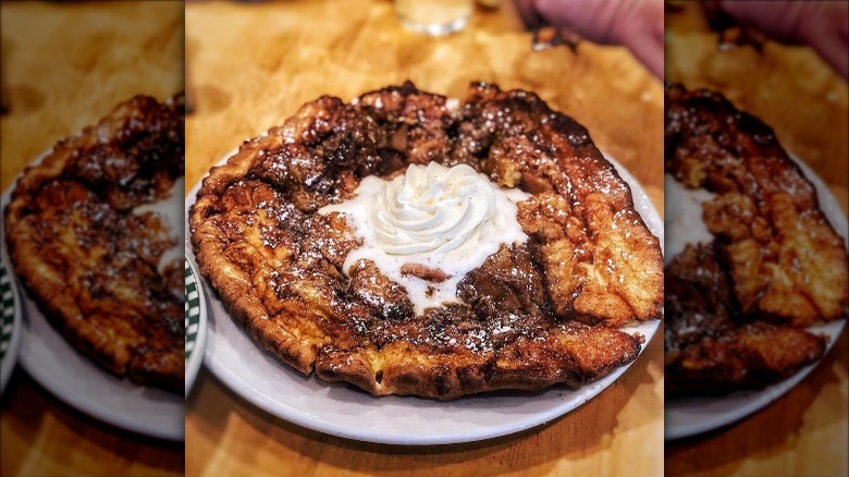 Apple pancake from Magnolia