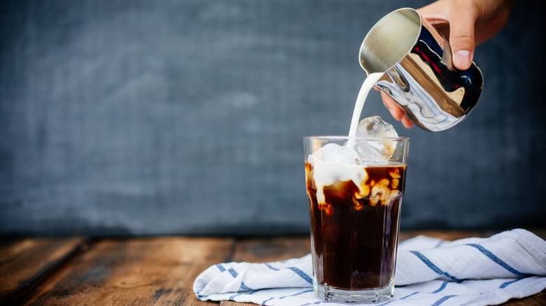 pouring Spanish Coffee cocktail