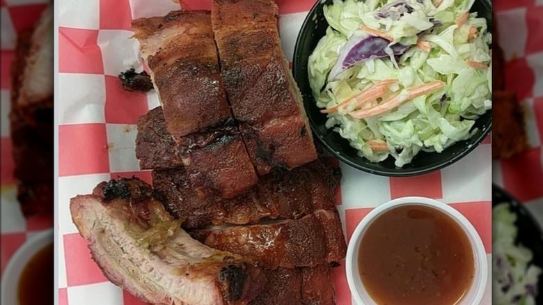 Ribs and slaw 