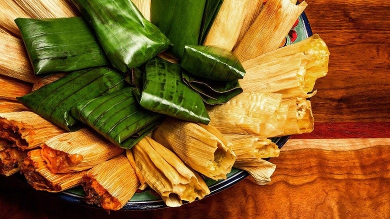 plate of nortenos and oaxaquenos tamales