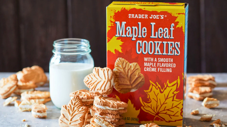 Maple Leaf Cookies