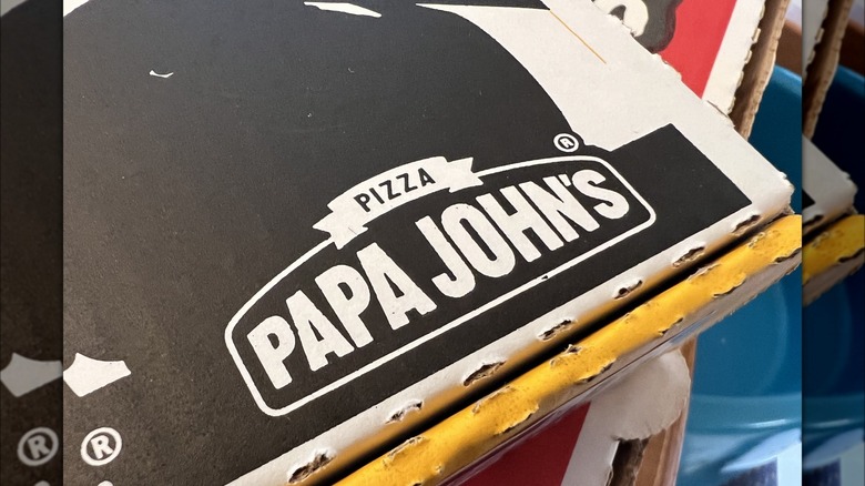 Papa Johns pizza box