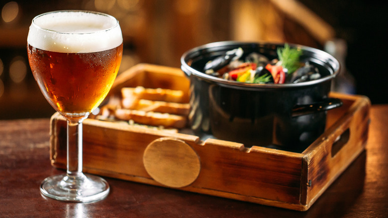 beer with steamed mussels