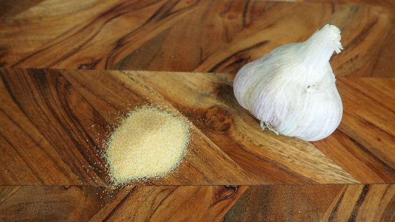 garlic vs garlic powder for 3-ingredient Alfredo sauce