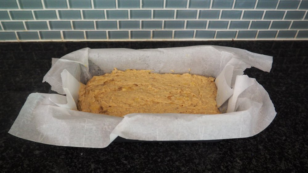 how to line a pan with parchment paper for 3-ingredient banana bread
