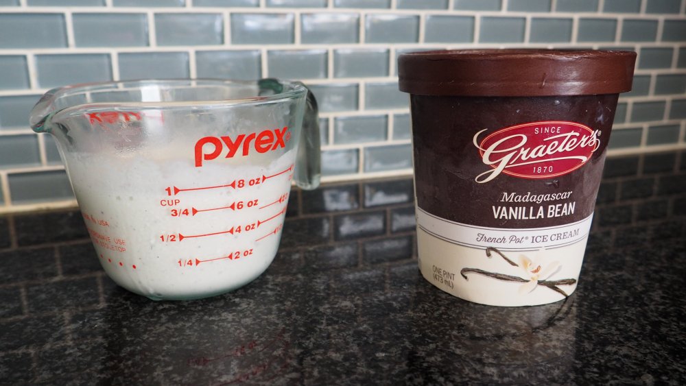 how to make 3-ingredient copycat Starbucks Vanilla Bean Crème Frappuccino recipe with ice cream