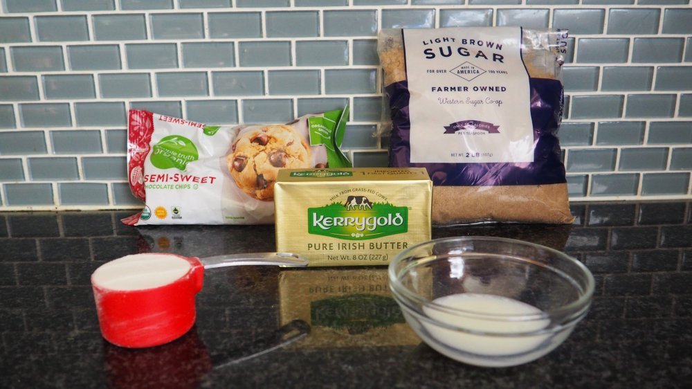 5-ingredient edible cookie dough recipe ingredients