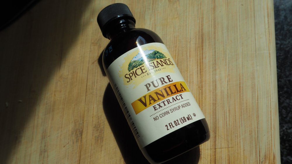 vanilla extract for the 5-ingredient edible cookie dough recipe