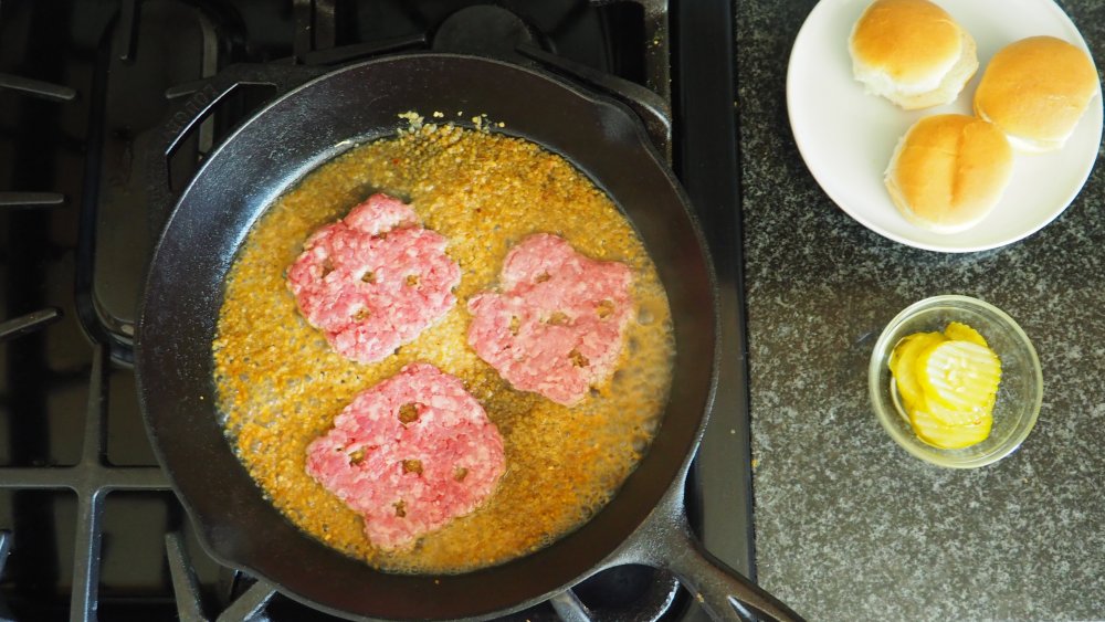 how to make steamed burgers