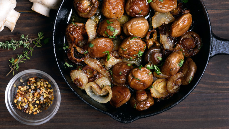 roasted mushrooms in cast iron