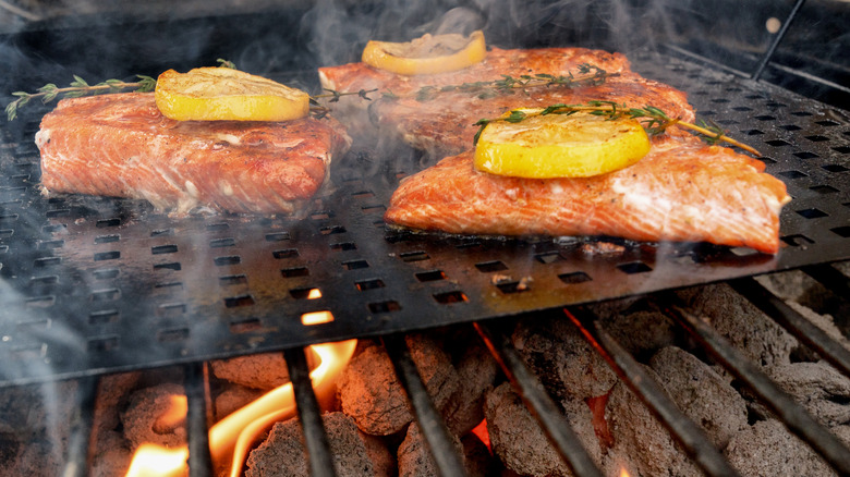 lemon salmon over fire grill