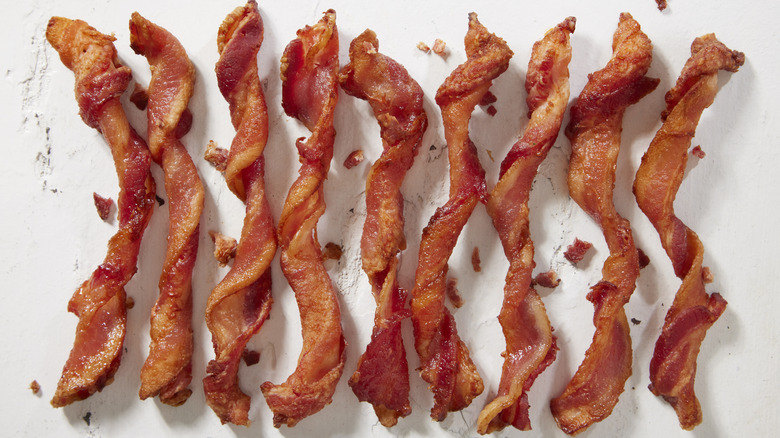 Twisted bacon strips