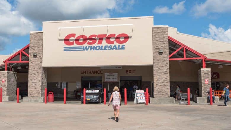 costco entrance 