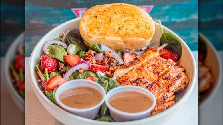 strawberry spinach salad