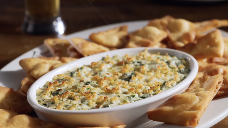 LongHorn Steakhouse parmesan spinach dip