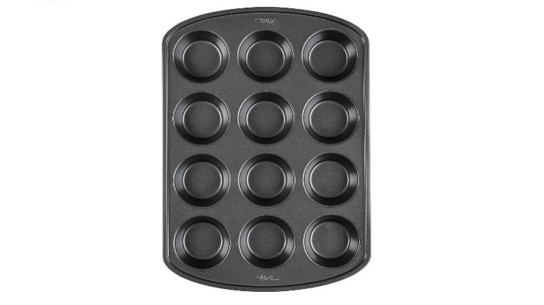 Wilton muffin tin