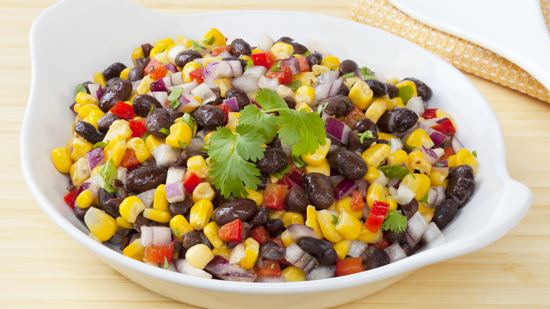 salad with black beans