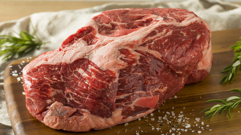 Uncooked chuck roast