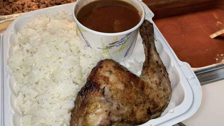 603's container of rice, gravy, and chicken