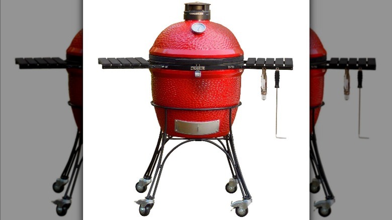 Kamado Big Joe charcoal grill 